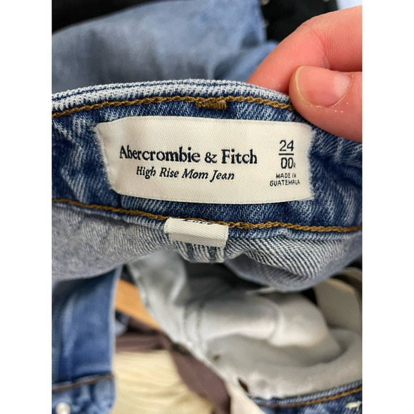 ABERCROMBIE & FITCH Curve Love High Rise Mom Jean Size 24 - Picture 6 of 7